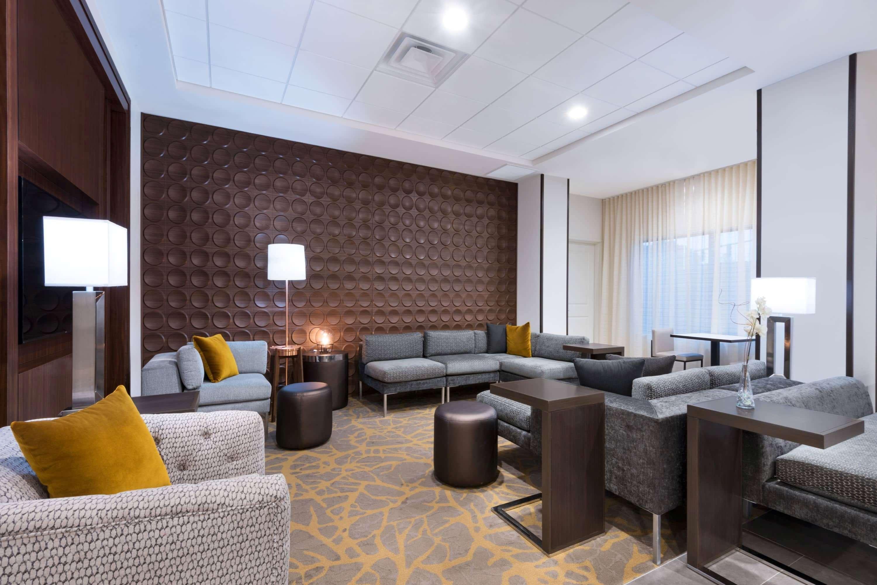 Wingate By Wyndham Sidney Hotell Exteriör bild